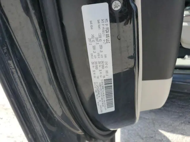 2017 CHRYSLER PACIFICA LIMITED  