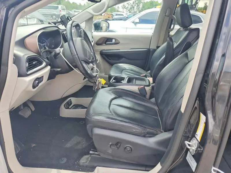 2017 CHRYSLER PACIFICA TOURING L  