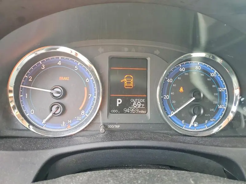 2019 TOYOTA COROLLA LE  