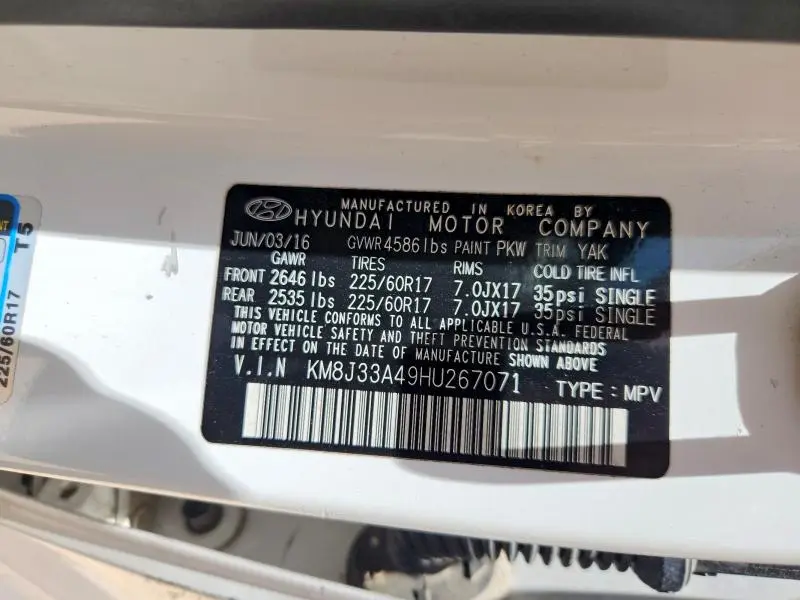 2017 HYUNDAI TUCSON SE  