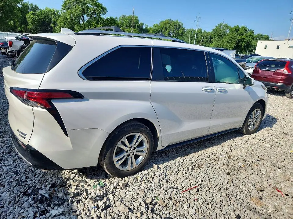 2024 TOYOTA SIENNA PLATINUM 7-PASSENGER  