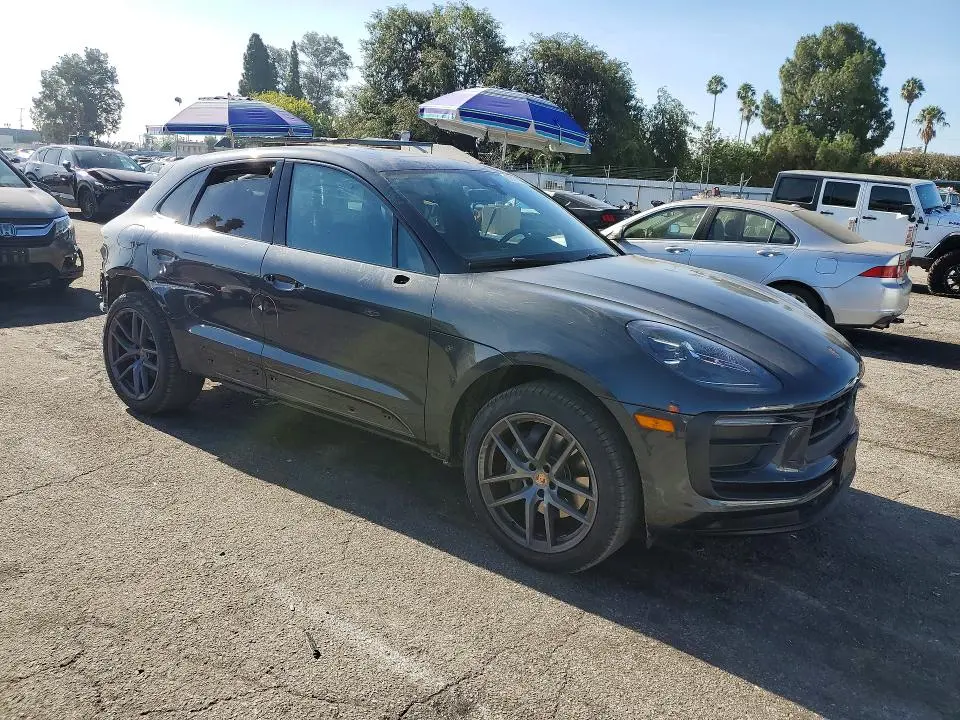 2023 PORSCHE MACAN BASE  