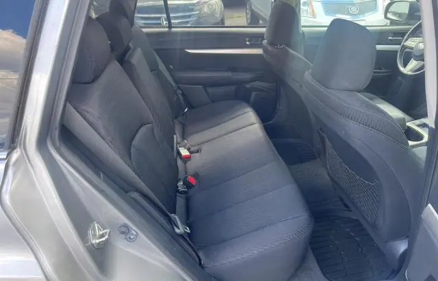 2011 SUBARU OUTBACK 2.5I PREMIUM  
