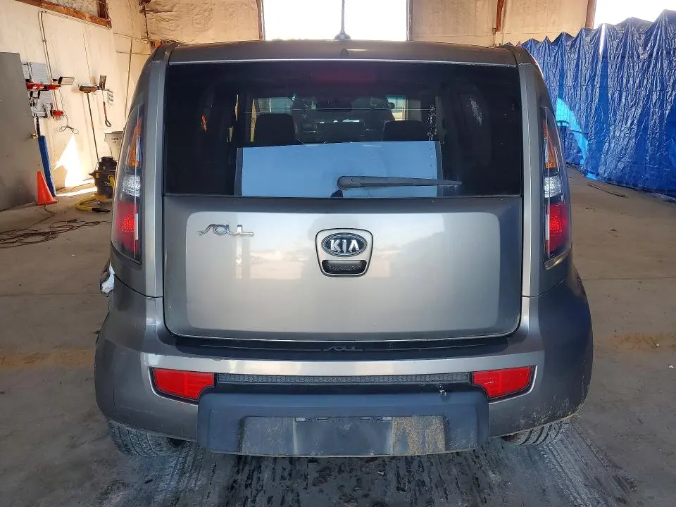 2010 KIA SOUL +  