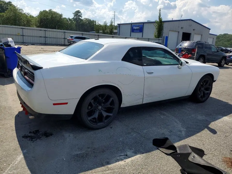 2020 DODGE CHALLENGER SXT  