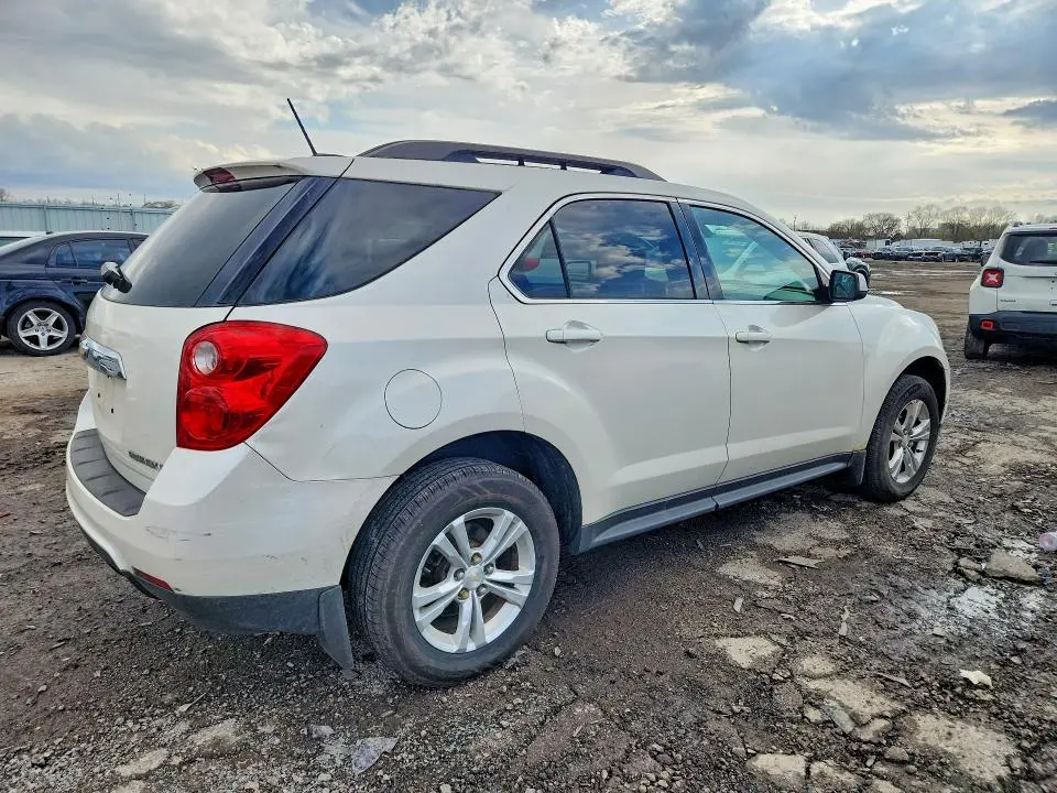 2015 CHEVROLET EQUINOX LT  