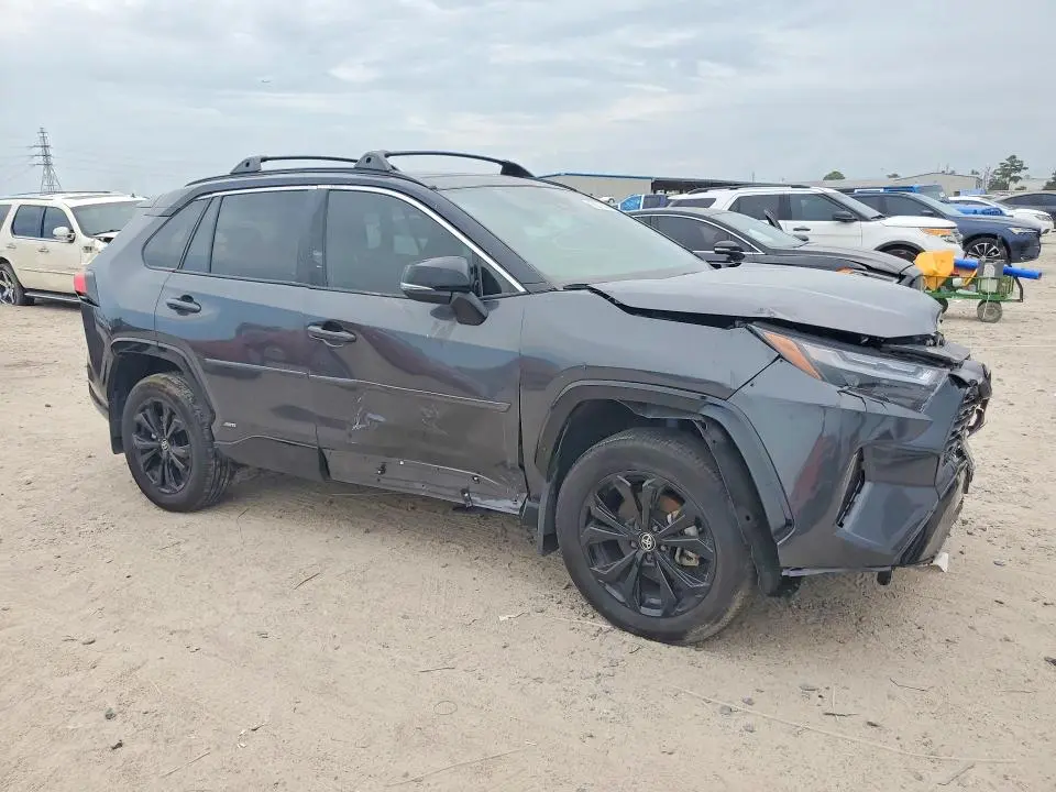 2025 TOYOTA RAV4 XSE  
