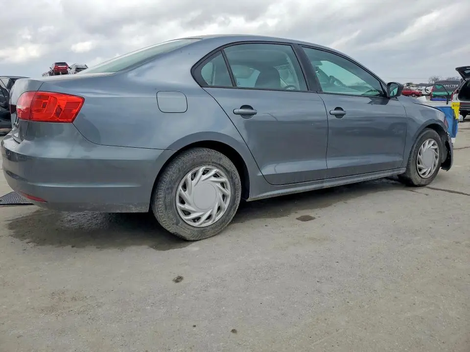 2013 VOLKSWAGEN JETTA BASE  