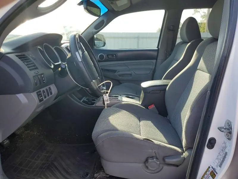 2012 TOYOTA TACOMA V6  
