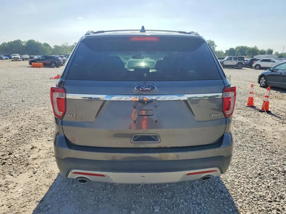 2016 FORD EXPLORER XLT  