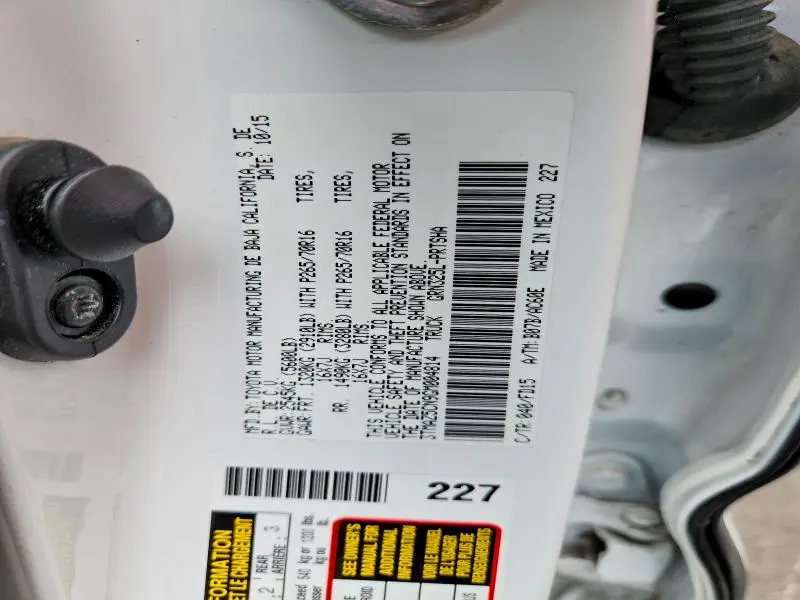 2016 TOYOTA TACOMA SR5 V6  