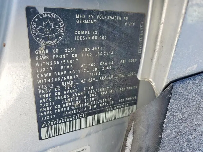 2010 VOLKSWAGEN TIGUAN SE  