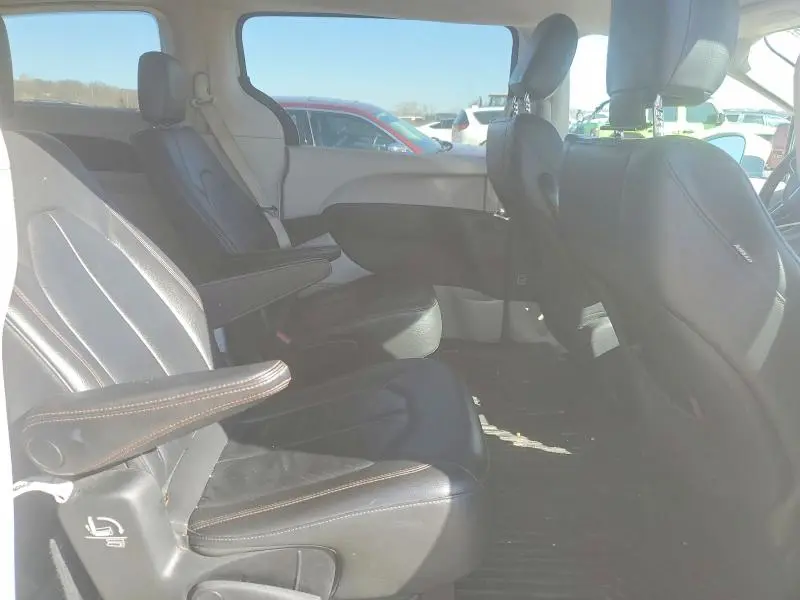 2017 CHRYSLER PACIFICA TOURING L  