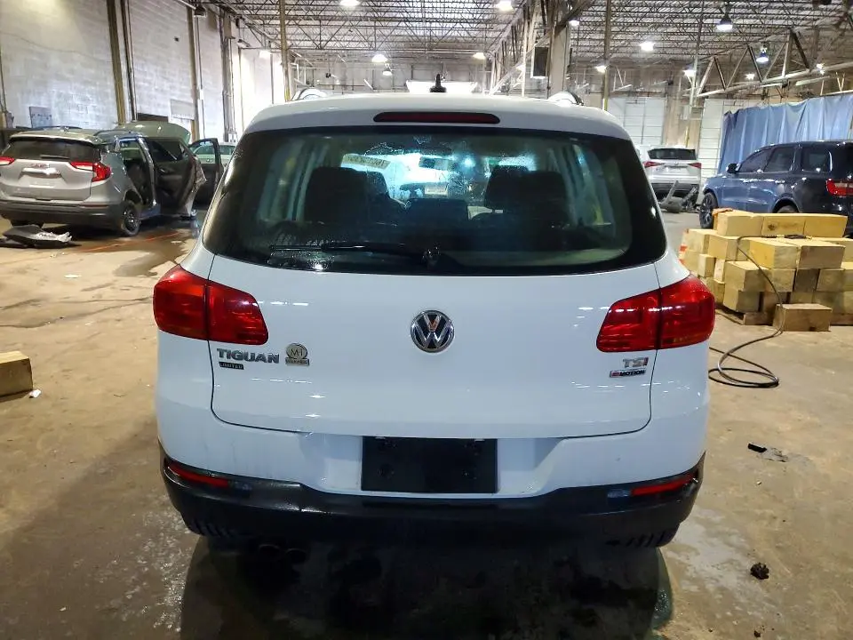 2017 VOLKSWAGEN TIGUAN S  