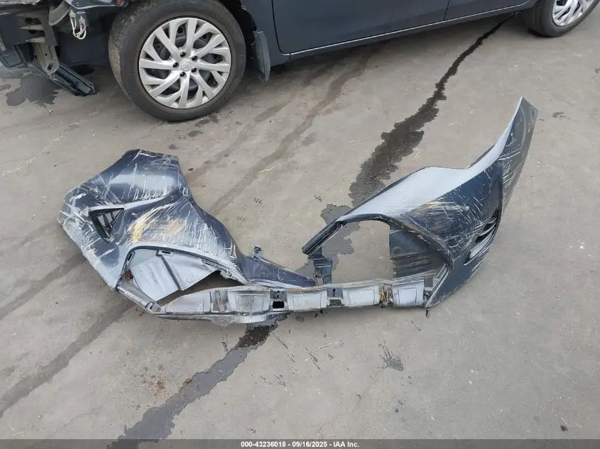 2018 TOYOTA COROLLA LE