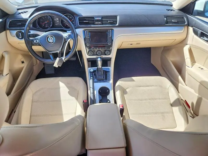 2019 VOLKSWAGEN PASSAT WOLFSBURG  