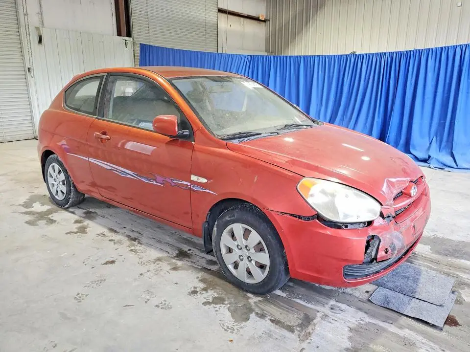 2010 HYUNDAI ACCENT GS  