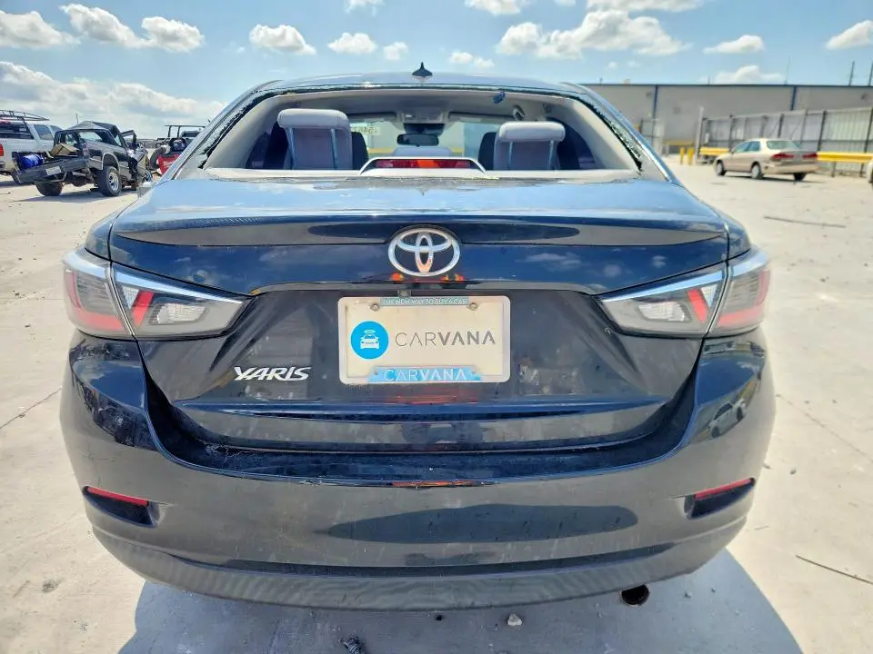2019 TOYOTA YARIS LE  
