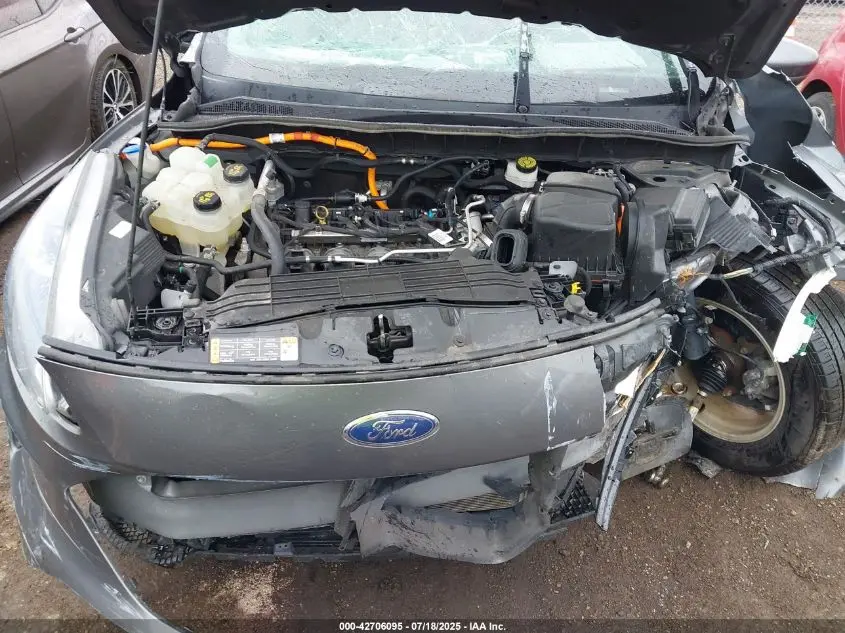 2021 FORD ESCAPE SE HYBRID