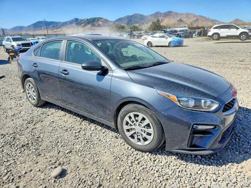 2021 KIA FORTE FE  