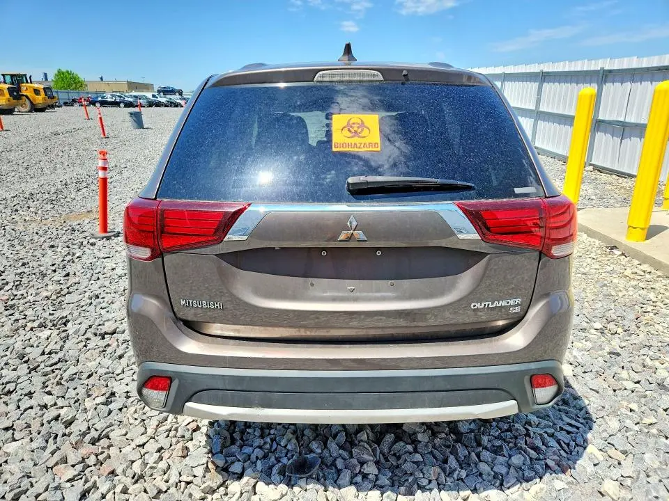 2018 MITSUBISHI OUTLANDER SE  