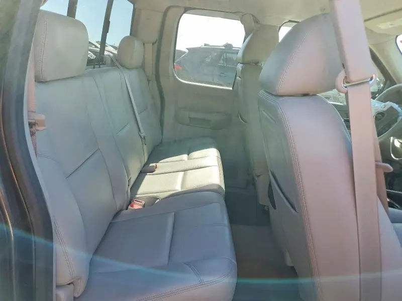 2011 CHEVROLET SILVERADO K1500 LTZ  