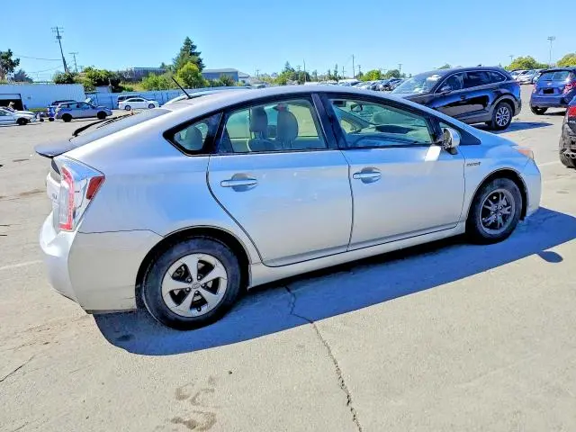 2015 TOYOTA PRIUS THREE  