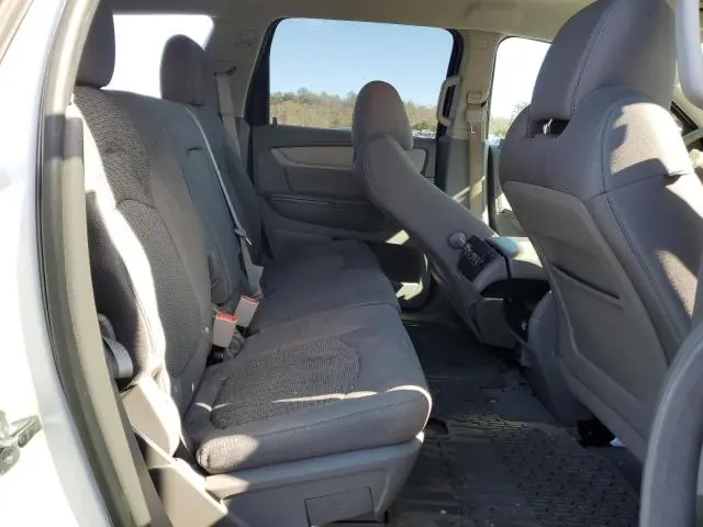 2017 CHEVROLET TRAVERSE LS  