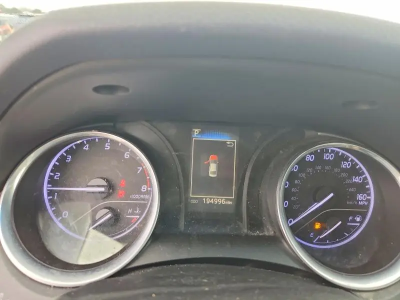 2018 TOYOTA CAMRY SE  