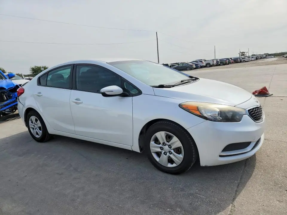 2016 KIA FORTE LX   