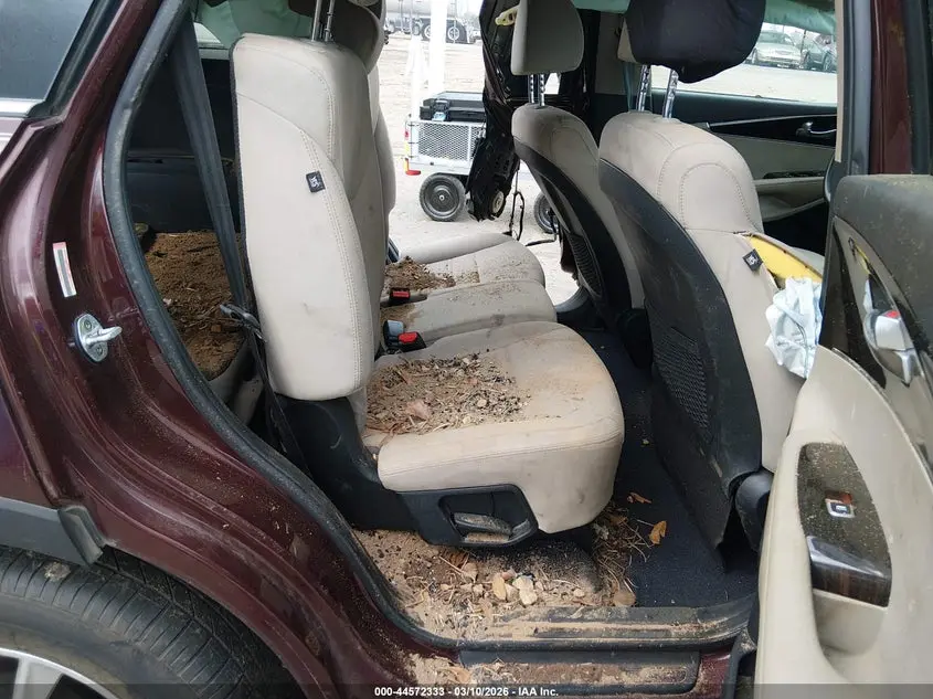 2019 KIA SORENTO 2.4L LX