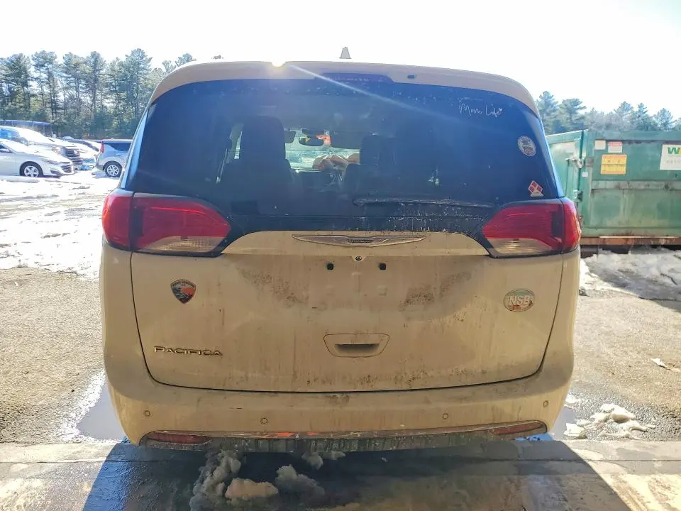 2017 CHRYSLER PACIFICA TOURING L  