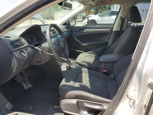 2013 VOLKSWAGEN PASSAT S  