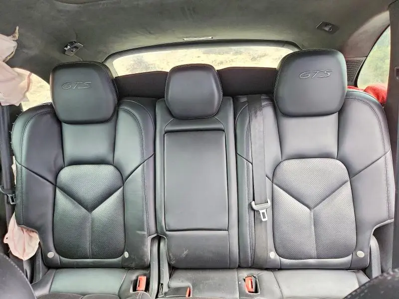 2016 PORSCHE CAYENNE GTS  