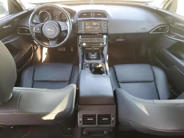 2017 JAGUAR XE PREMIUM  