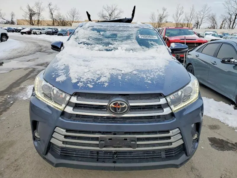 2019 TOYOTA HIGHLANDER LIMITED  