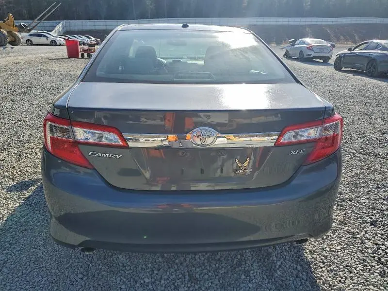 2012 TOYOTA CAMRY SE  
