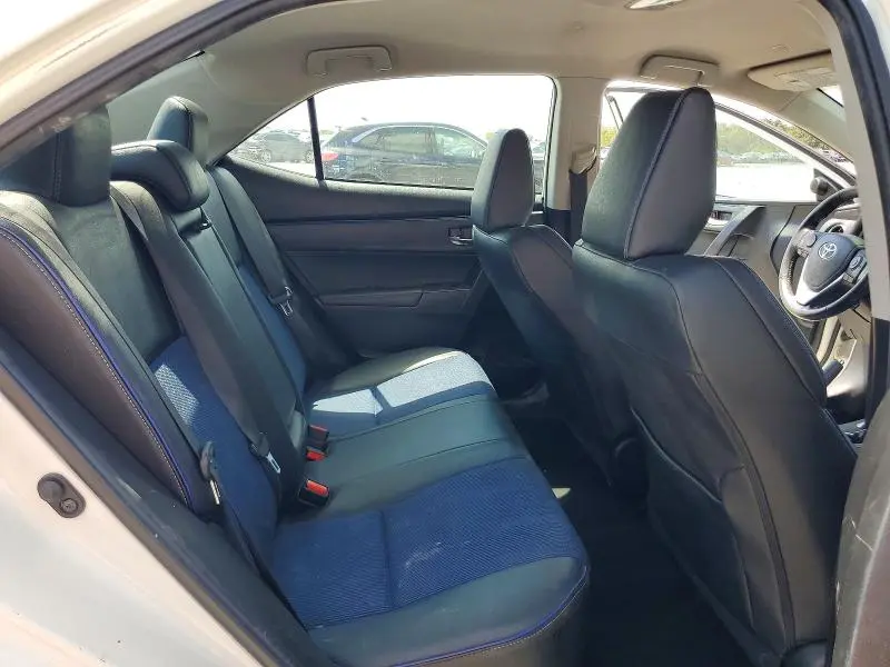 2018 TOYOTA COROLLA SE  