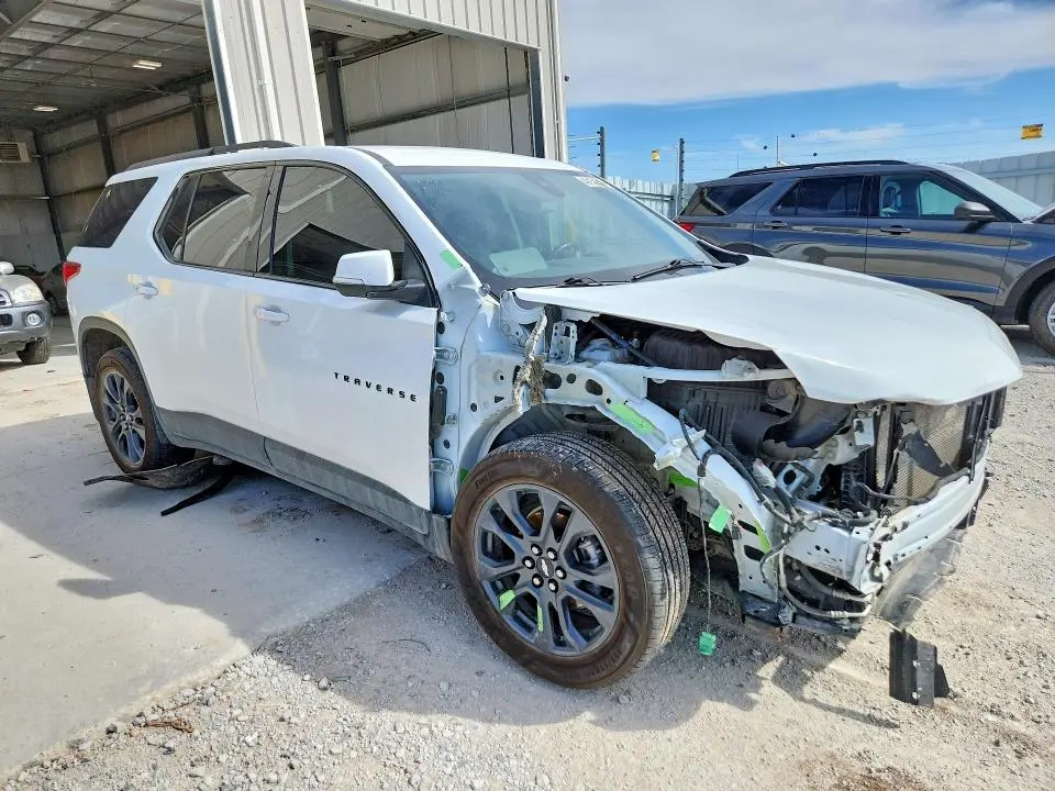 2021 CHEVROLET TRAVERSE RS  