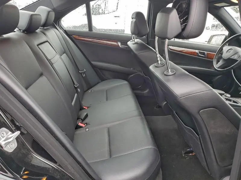 2011 MERCEDES-BENZ C 300  