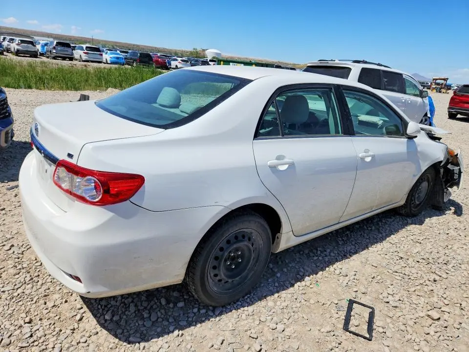 2013 TOYOTA COROLLA LE  