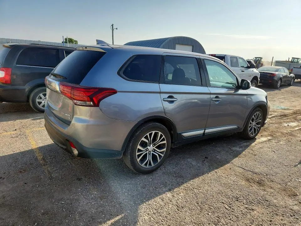 2017 MITSUBISHI OUTLANDER SE  