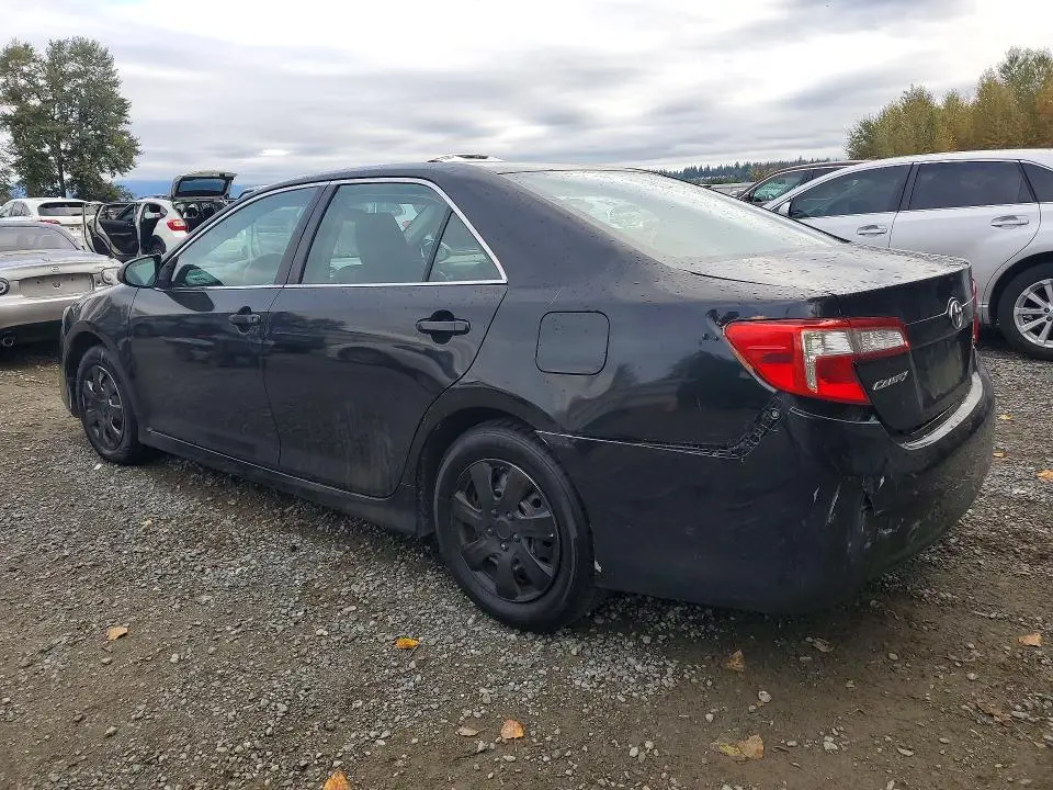 2012 TOYOTA CAMRY SE  