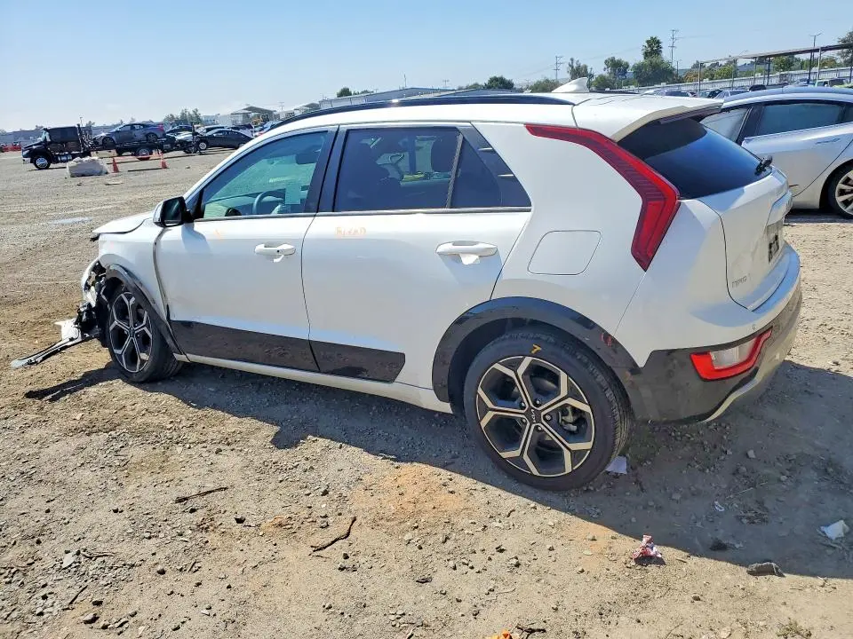 2023 KIA NIRO EX  