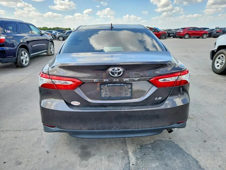 2019 TOYOTA CAMRY LE  