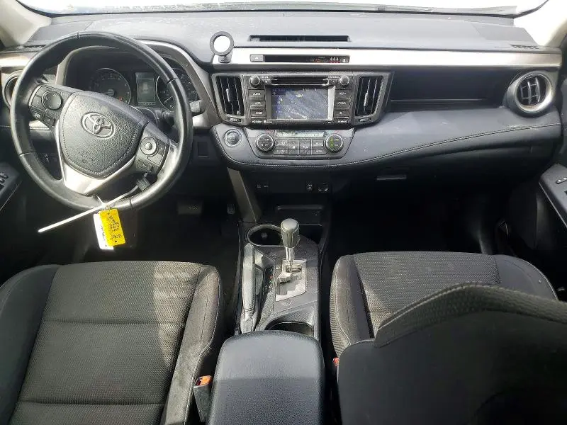 2018 TOYOTA RAV4 XLE  