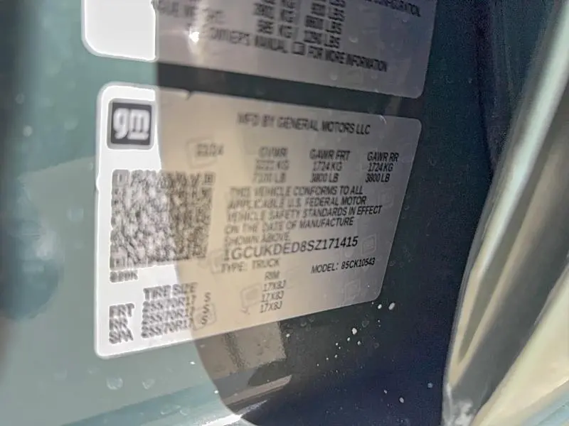 2025 CHEVROLET SILVERADO K1500 LT  