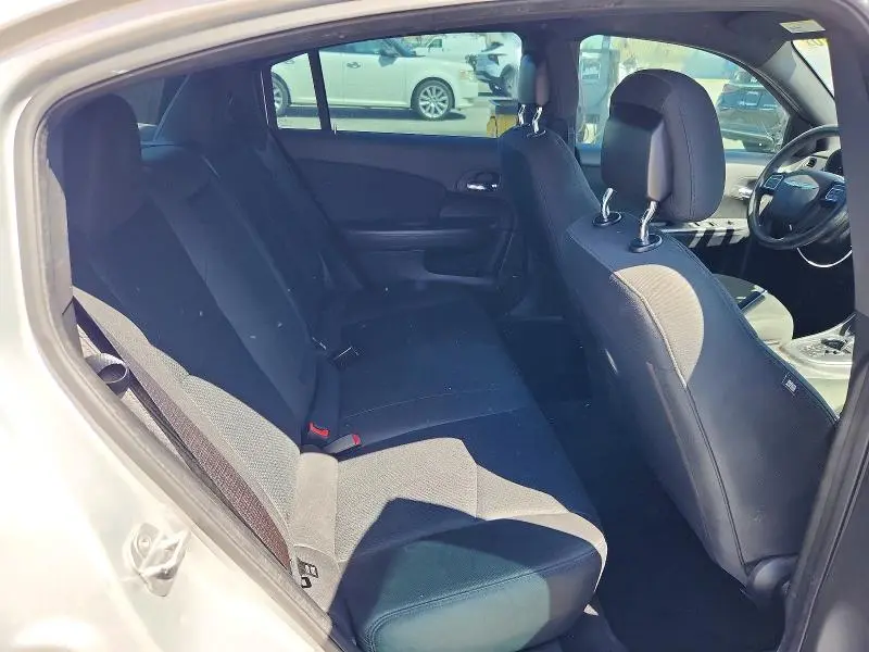2012 CHRYSLER 200 LX  