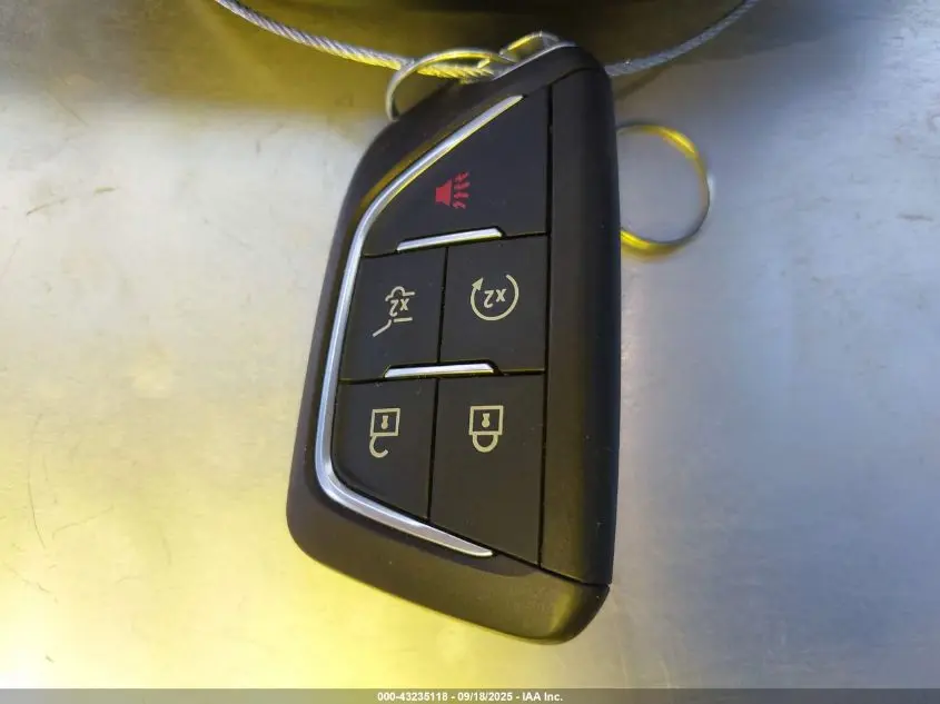 2024 CADILLAC LYRIQ LUXURY W/1SC