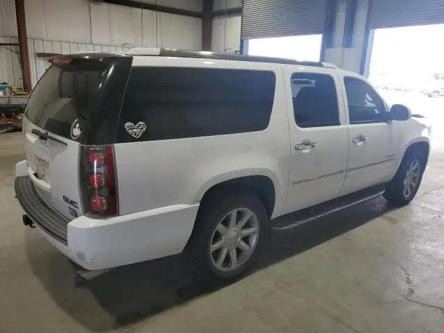2011 GMC YUKON XL DENALI  